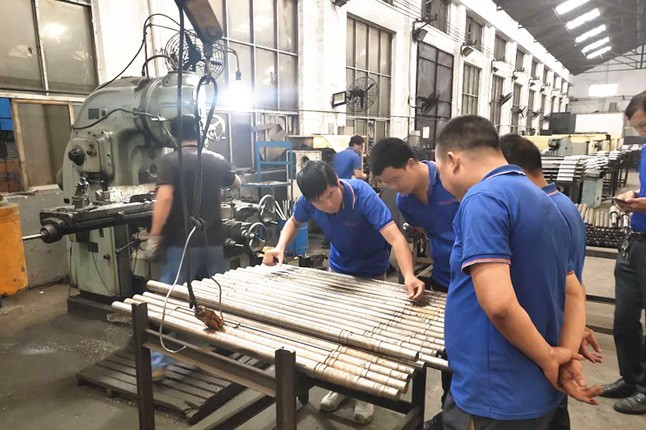 鄭州市神龍泵業(yè)有限公司每周對(duì)各個(gè)工序進(jìn)行質(zhì)量監(jiān)督檢驗(yàn)的現(xiàn)場(chǎng)。